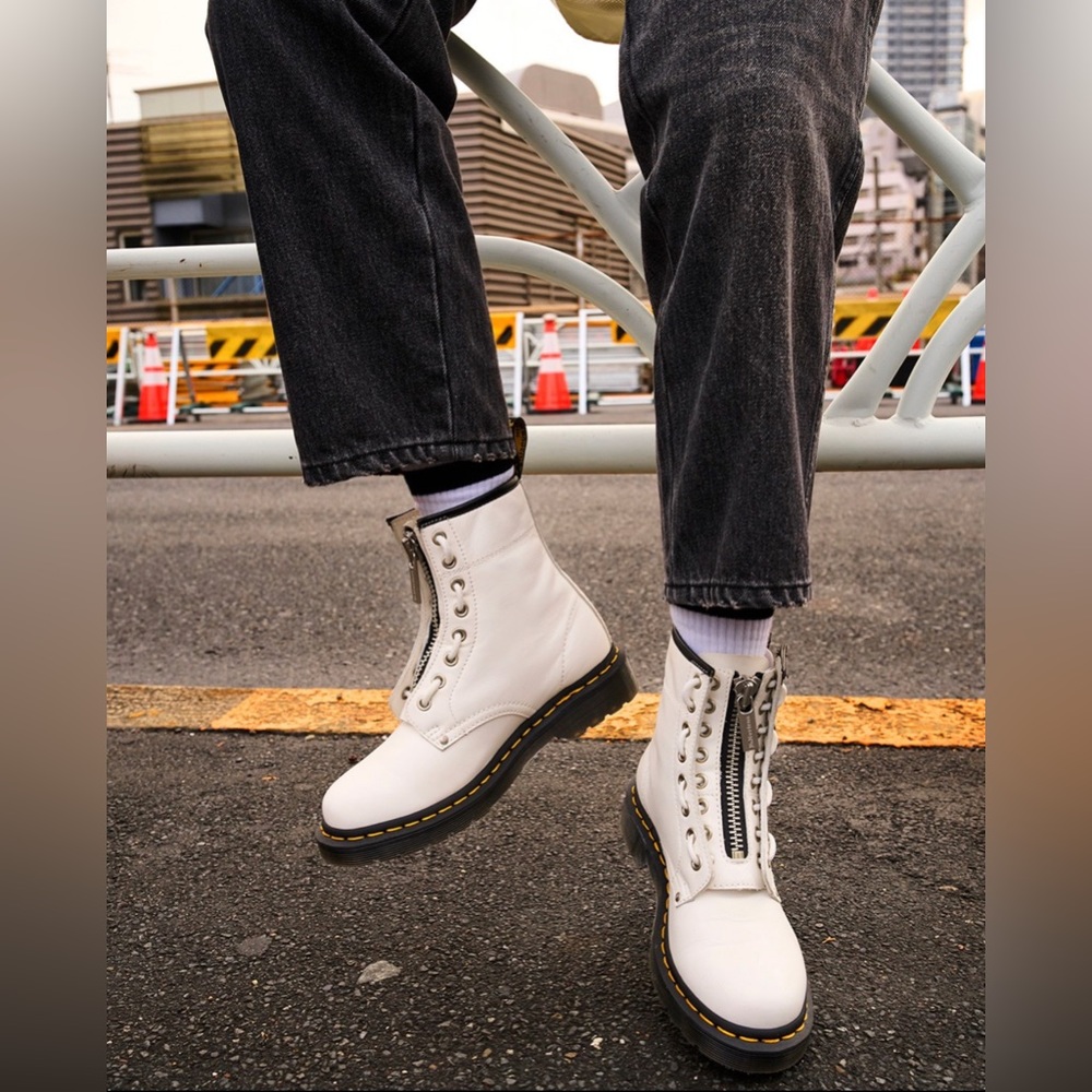 Dr Martens 1460 DOUBLE ZIP LEATHER LACE UP BOOTS
